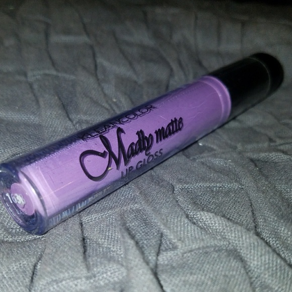 Wisteria wink matte lipgloss - Picture 2 of 5