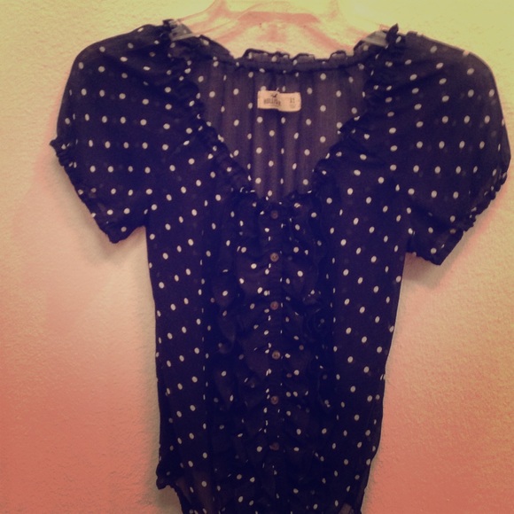 Hollister Navy Top - Picture 1 of 1