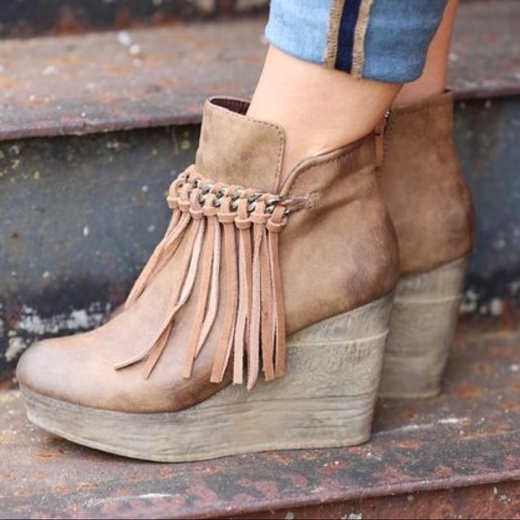 Sbicca Shoes - Sbicca like new booties! Worn once!!