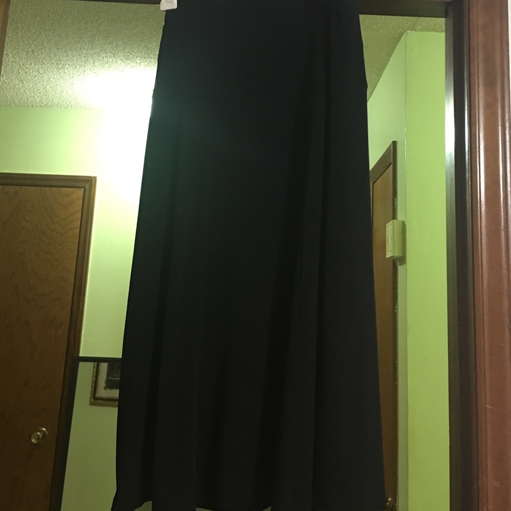 Black Skirt with Hurt