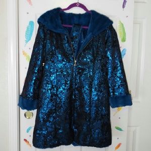 Iman reversible coat in size small