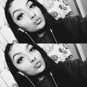 Meet your Posher, Leslie