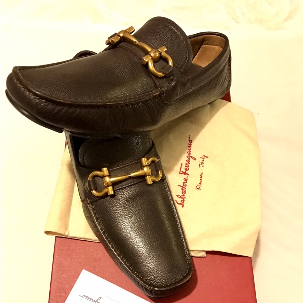 Salvatore Ferragamo excellent condition