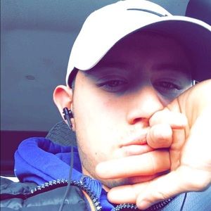 Meet your Posher, Omar