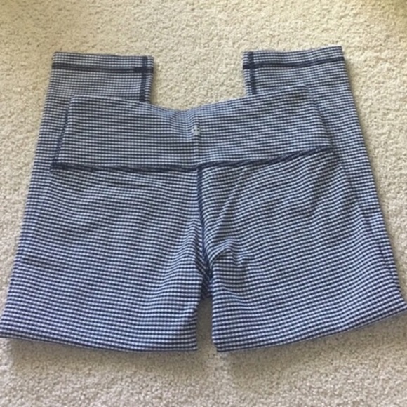 LULULEMON NAVY GINGHAM CROP LEGGINGS - Picture 2 of 2