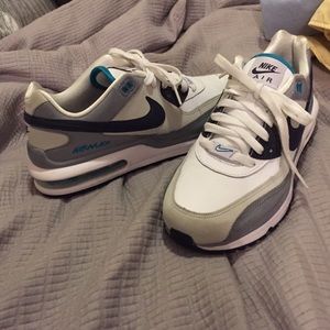 Nike air max