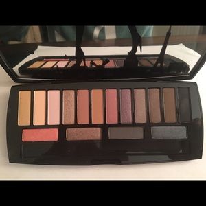 Lancôme eyeshadow palette. Audacity in Paris