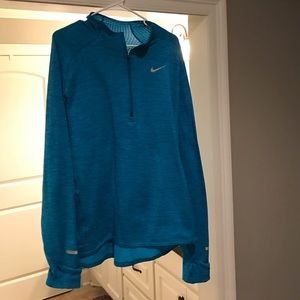 Nike running top