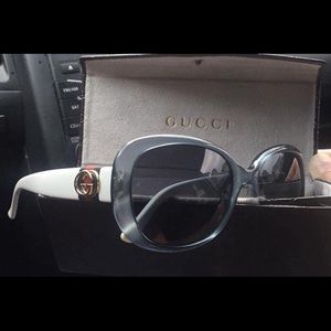 GUCCI NEW with CASE!