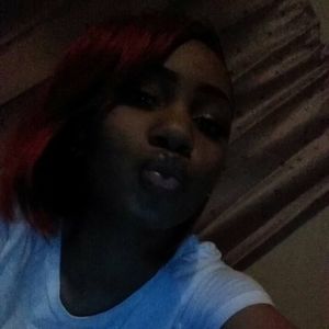 Meet your Posher, Adrianna