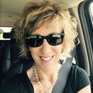 Meet your Posher, Judi