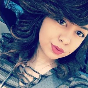 Meet your Posher, Natasha