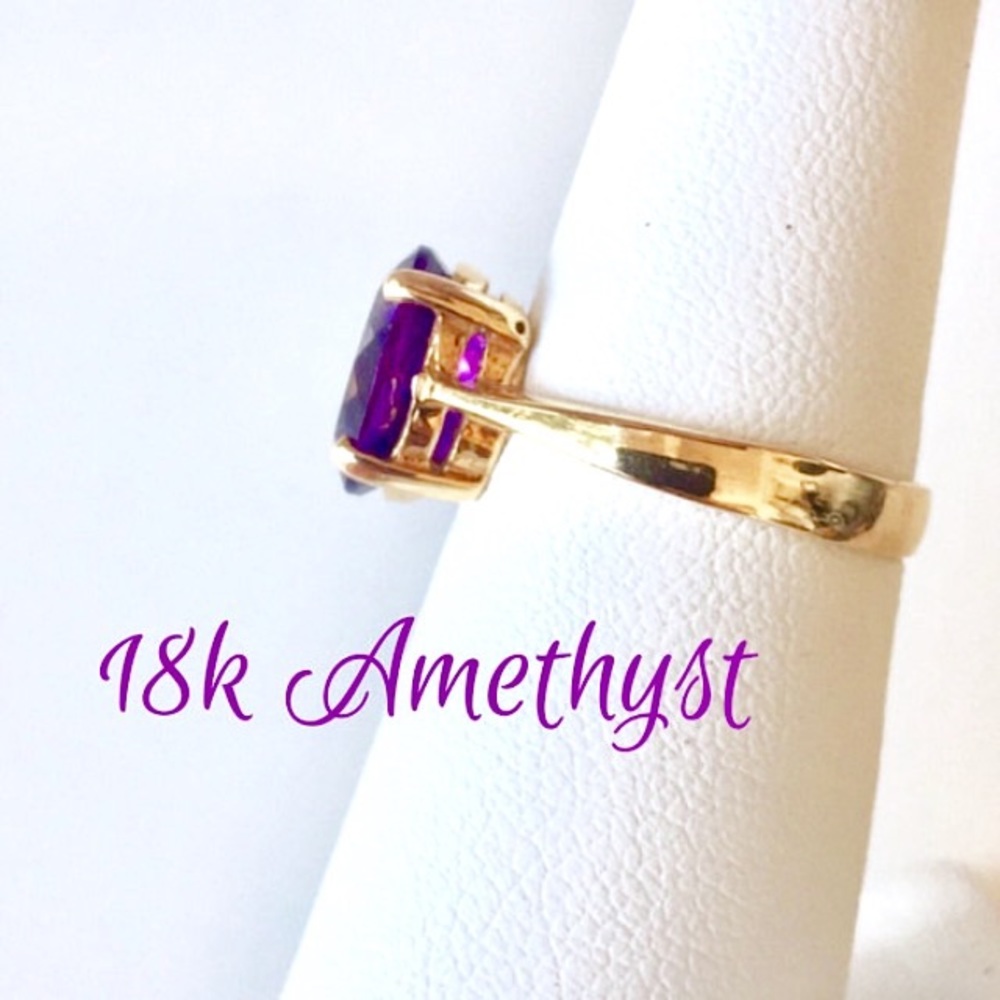 HOLD 18k Amethyst Ring