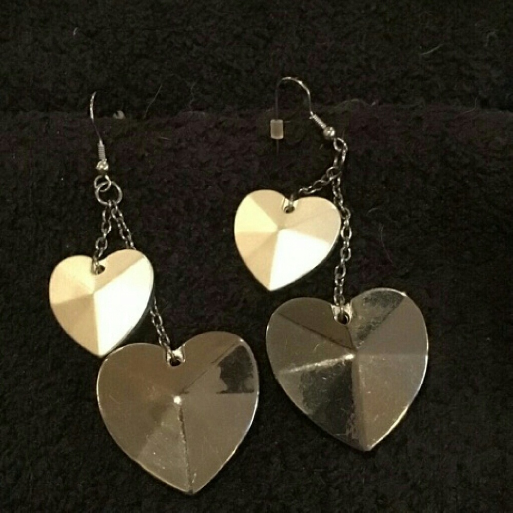 Earrings - Picture 2 of 4