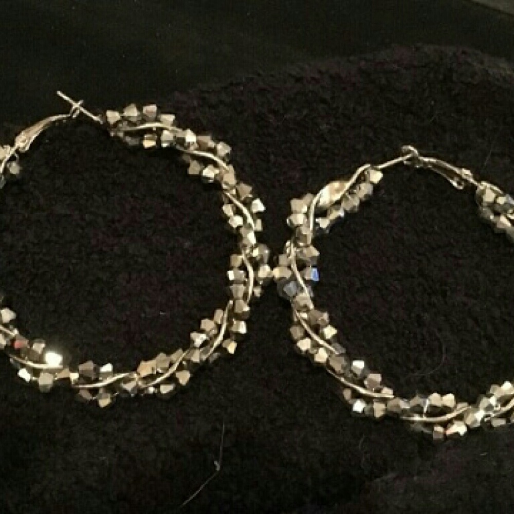 Earrings - Picture 3 of 4