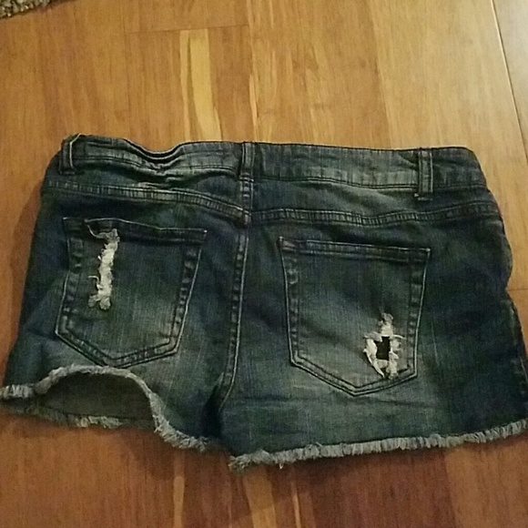 Forever 21 denim shorts - Picture 2 of 2