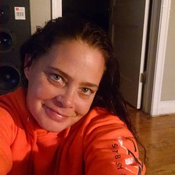 Meet your Posher, Kristine - Picture 1 of 1