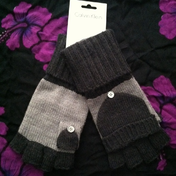 Calvin Klein Fingerless-Flip Top Grey Gloves - NWT - Picture 1 of 4