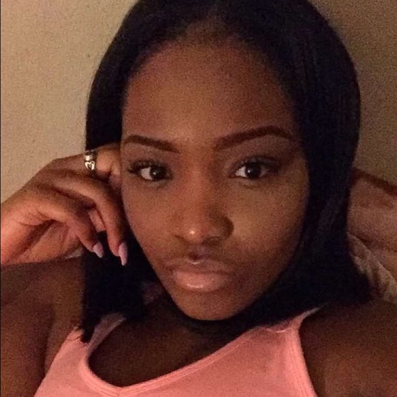 Meet your Posher, Aquilah - Picture 1 of 1