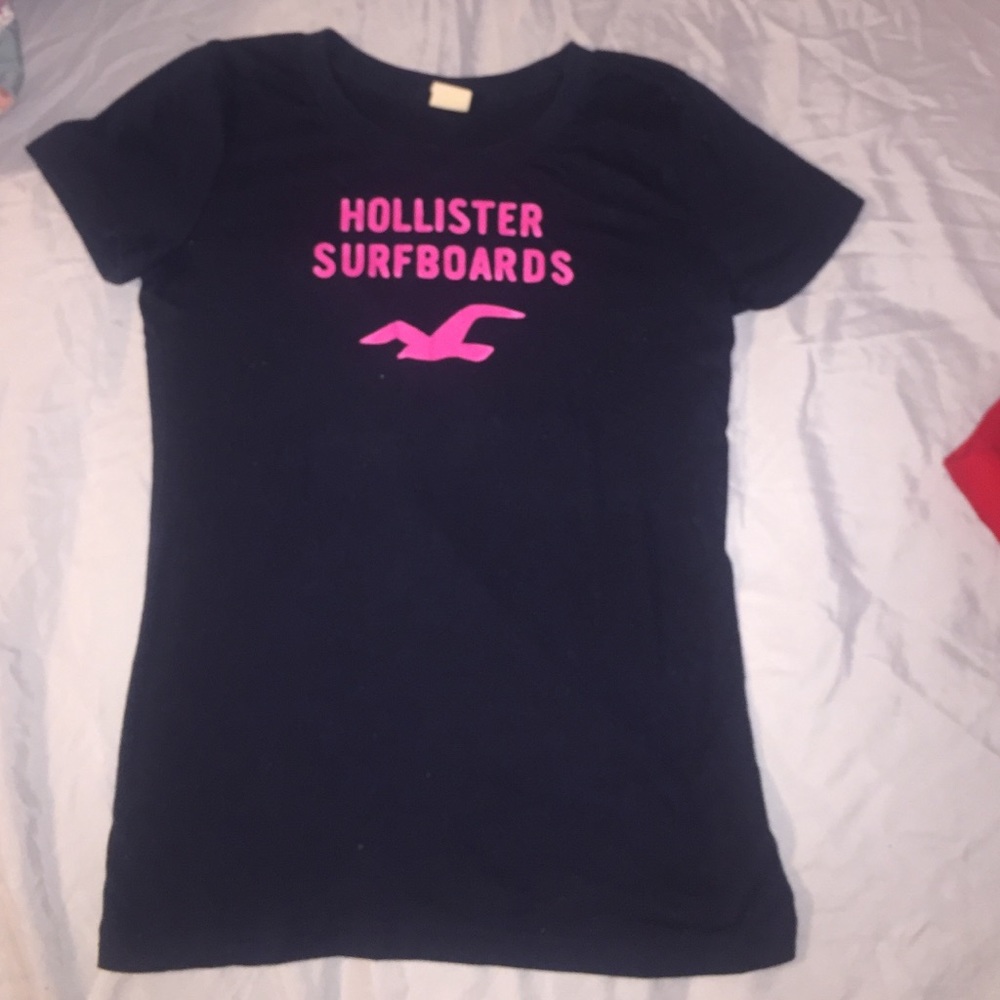 Hollister tshirt