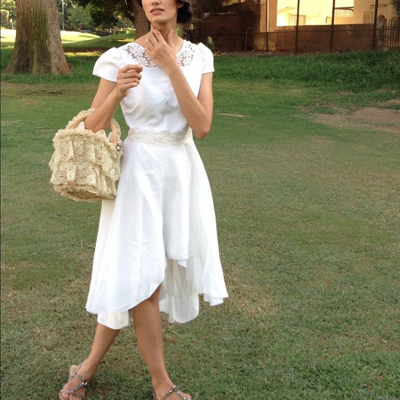 Midi Dress w/ Cutout Guipure Lace Collar - Picture 3 of 3