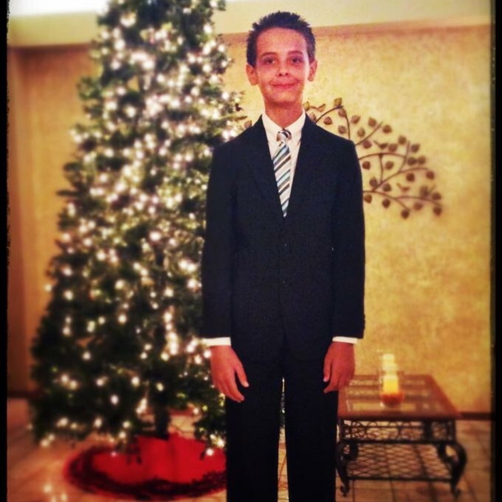 Boys size 18 suit - Black