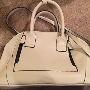 Cream colored purse, never used!!