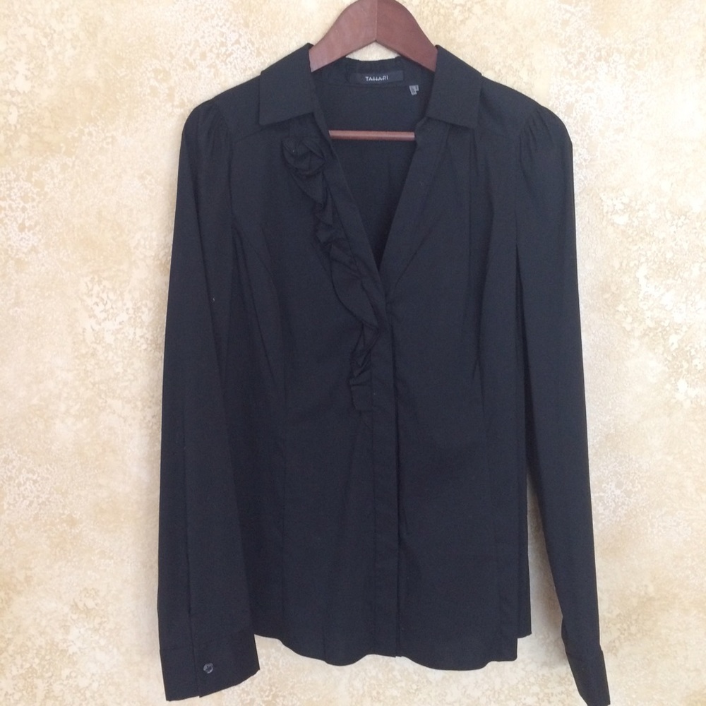 Like New! Tahari Long Sleeve Blouse