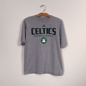 Adidas Celtics Basketball Grey T-shirt Size Medium