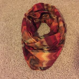Acrylic scarf. NWT.
