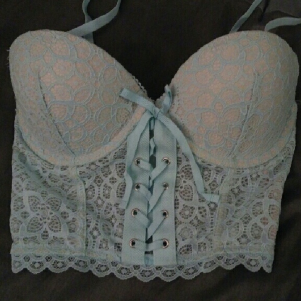 NWT Victoria's Secret lace bra