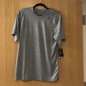Men's Nike short-sleeve workout tee