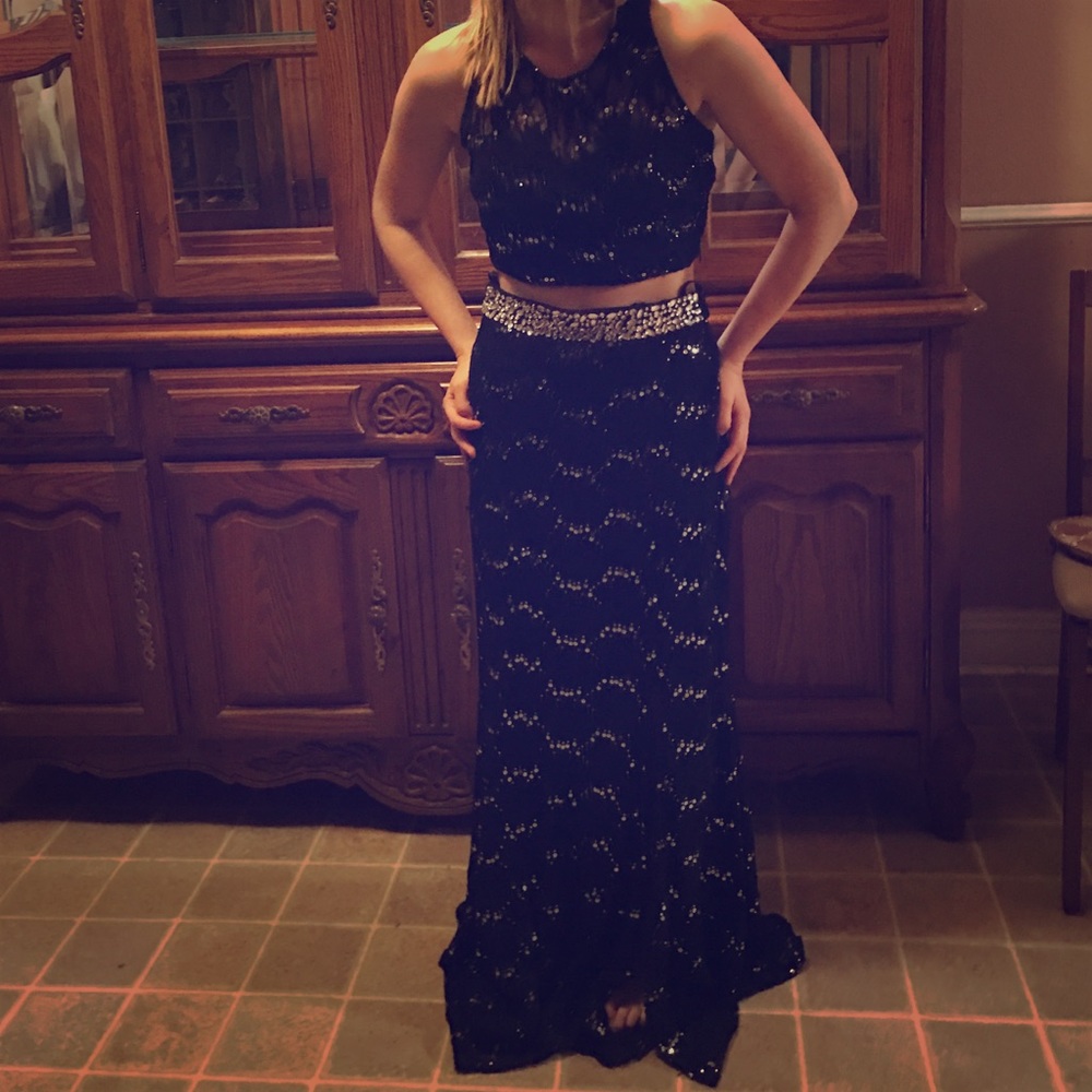 Very pretty Prom dress price can be negotiable 👗