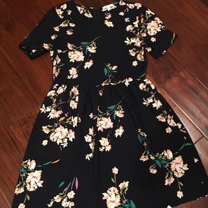 Adorable lightweight floral dress
