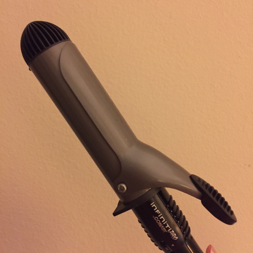 Conair 1 1/2-in curling iron