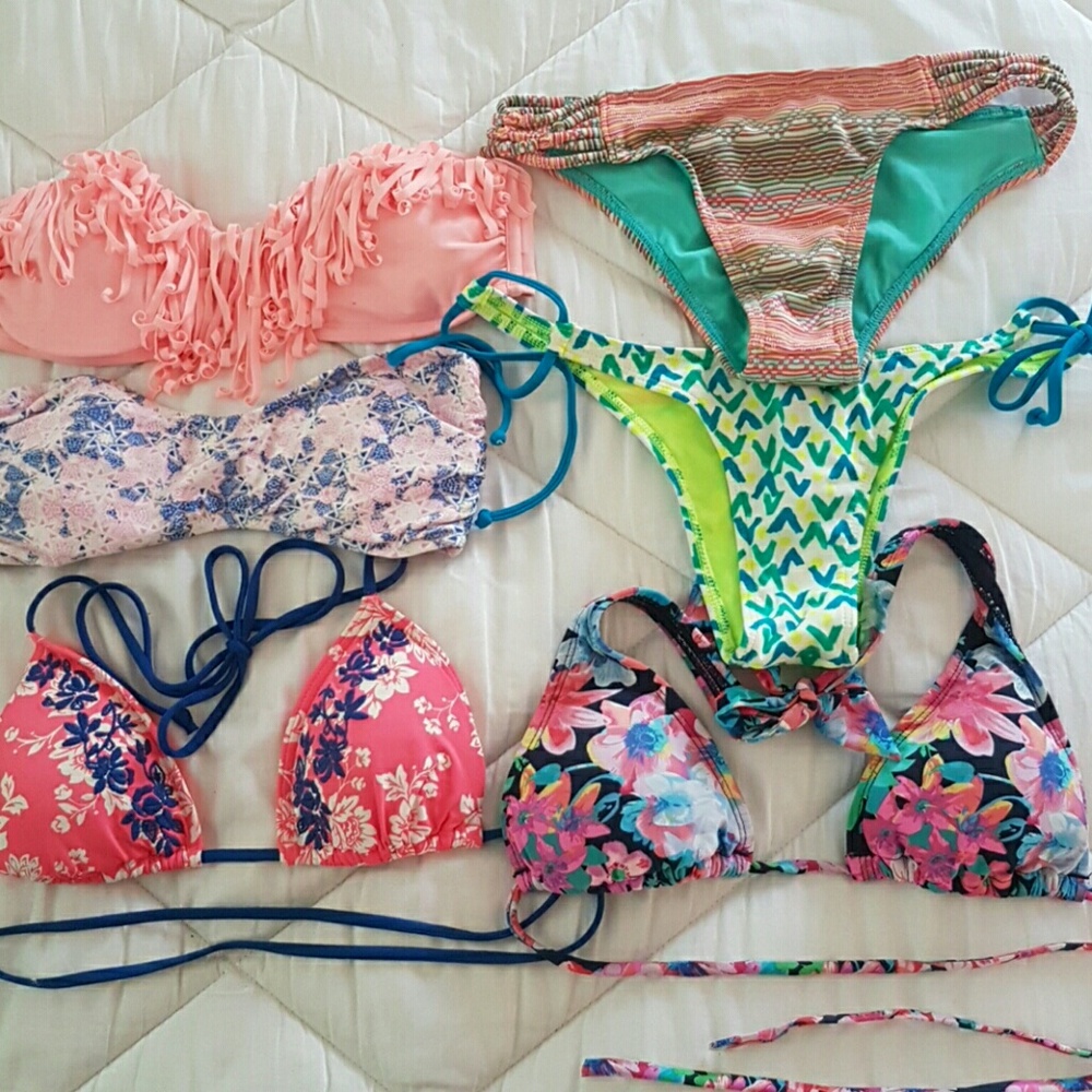 Bikinis separates!
