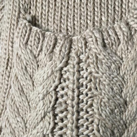 🍁Vince Camuto Cable Stitch Cardigan Camel Scarf🍁 - Picture 8 of 8