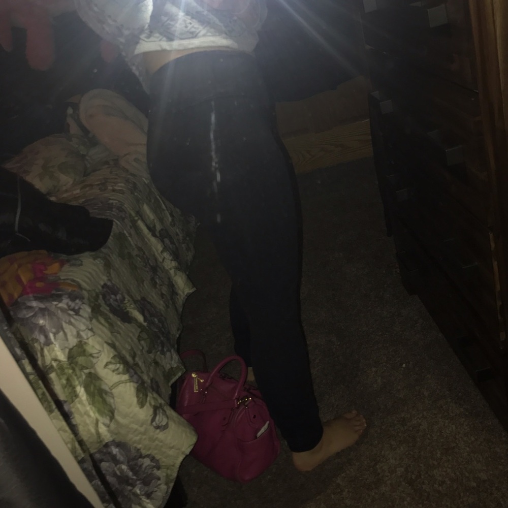 Wunder under black lululemon size 6