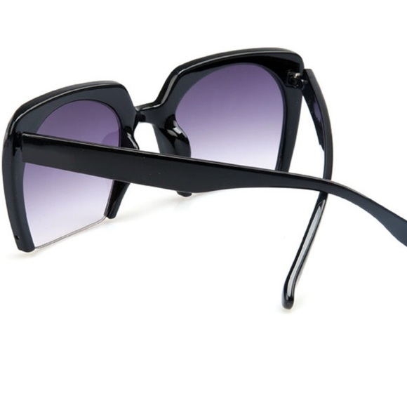 Blk bottom rimless sunnies - Picture 2 of 4