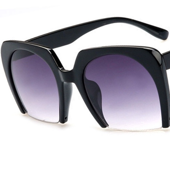 Blk bottom rimless sunnies - Picture 4 of 4