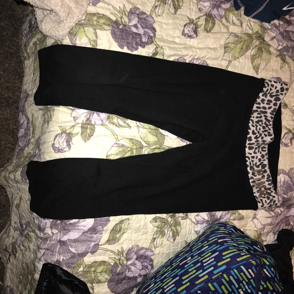 Victoria's Secret PINK crop yoga leggings Size S