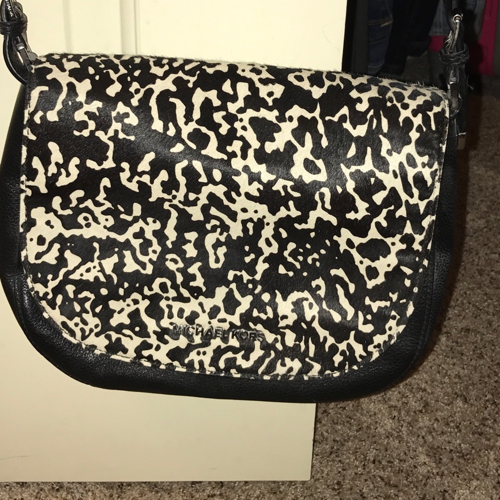 Michael kors cross body
