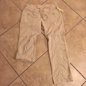 Old Navy Pants - Maternity khaki adjustable pants size medium Old Navy Pants - Maternity khaki adjustable pants size medium