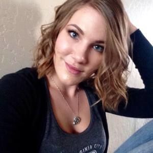 Meet your Posher, Molly