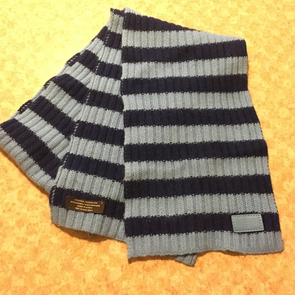 Coach wool scarf