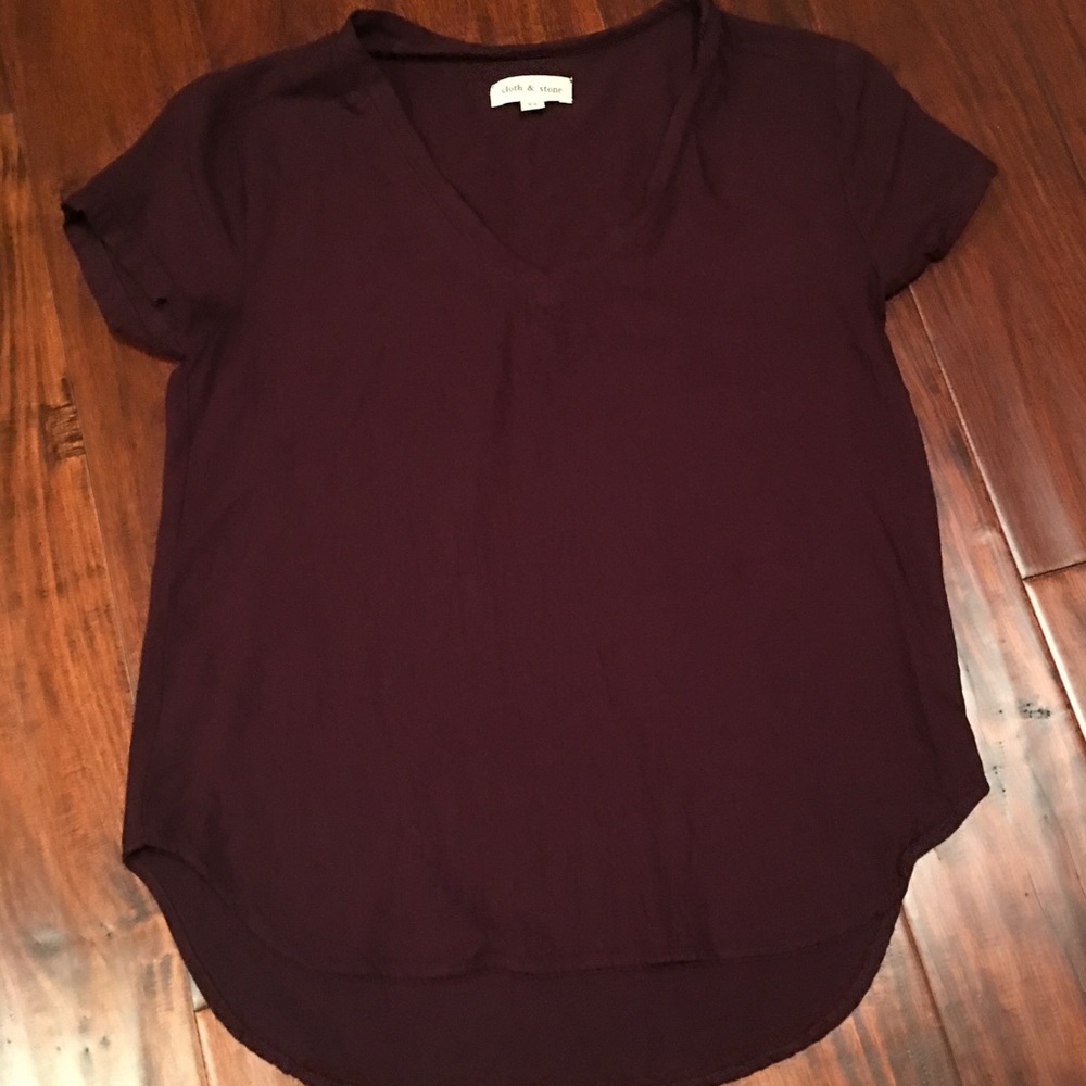 EUC Cloth & Stone flown burgundy high/low top