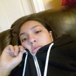 Meet your Posher, Evelyn