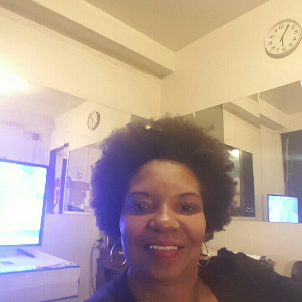 Meet your Posher, Linda