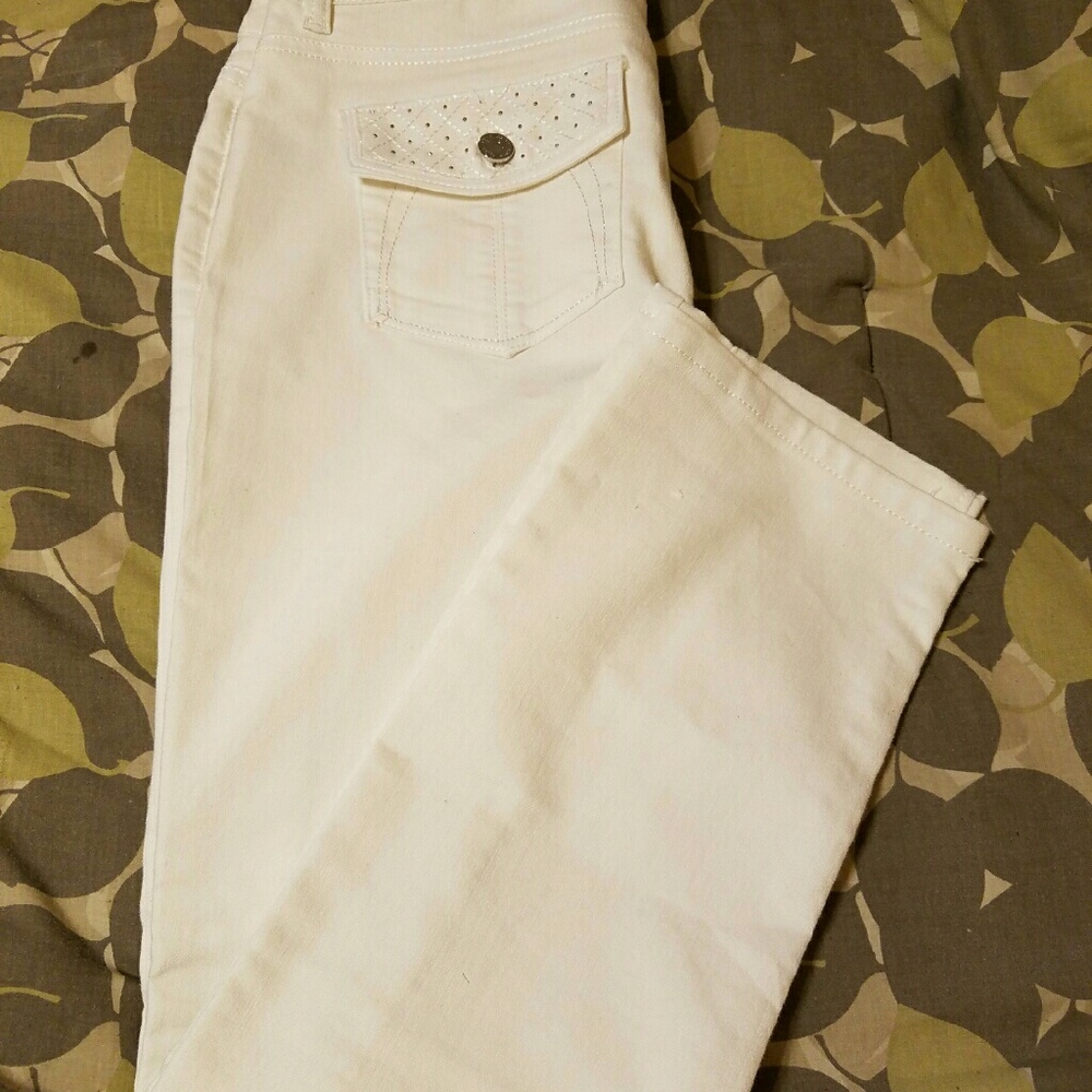 🛑SALE🛑WHBM White jeans