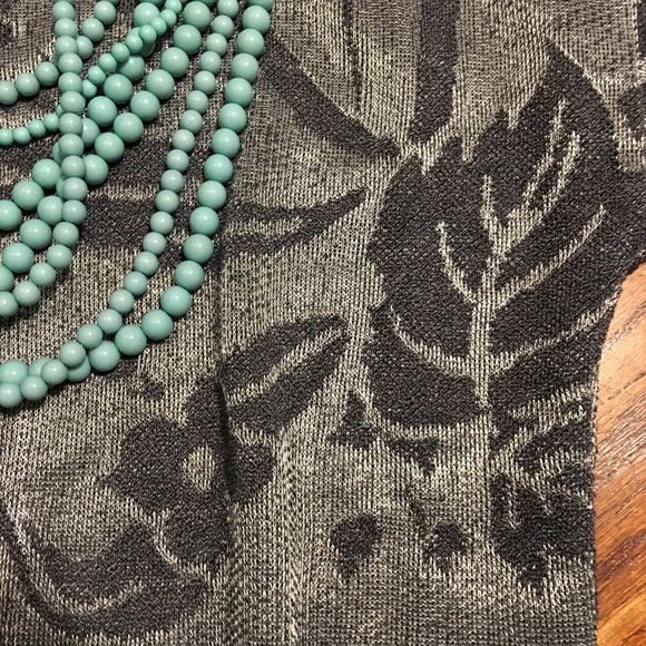 Round neck top - Picture 4 of 4